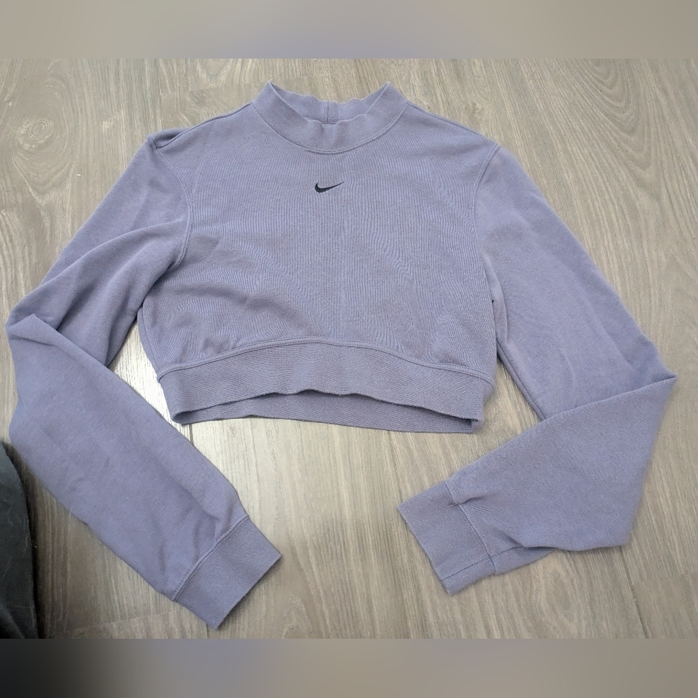 Purple Nike Crop Sweater/Top Size Xs Excellent Condition